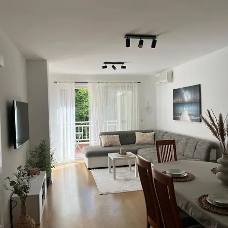Apartment Teo *